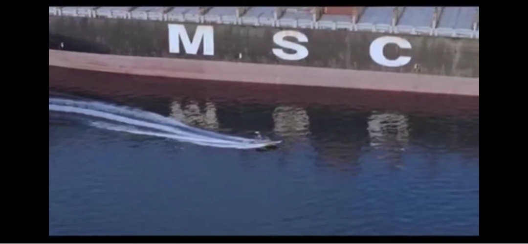 Іран показав абордаж контейнеровозів MSC в Ормузькій протоці