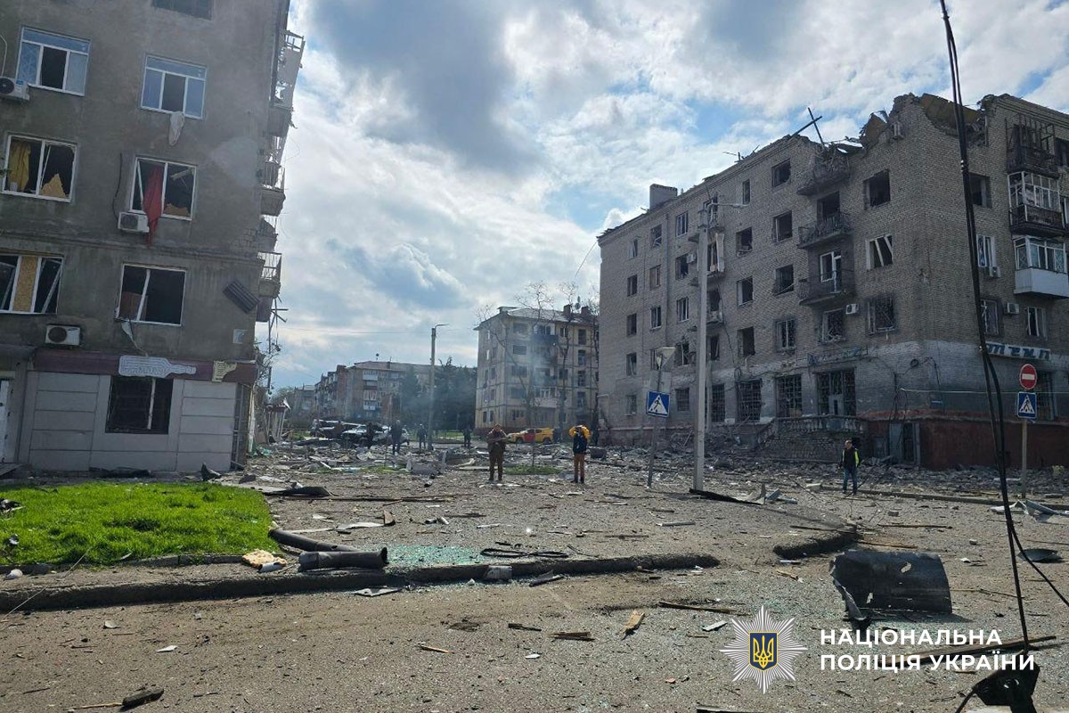 Окупанти завдали авіаудару по Краматорську, відомо про 10 поранених (ВІДЕО)