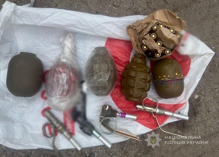Правоохоронці у Запоріжжі викрили жінку, яка збувала вибухонебезпечні предмети