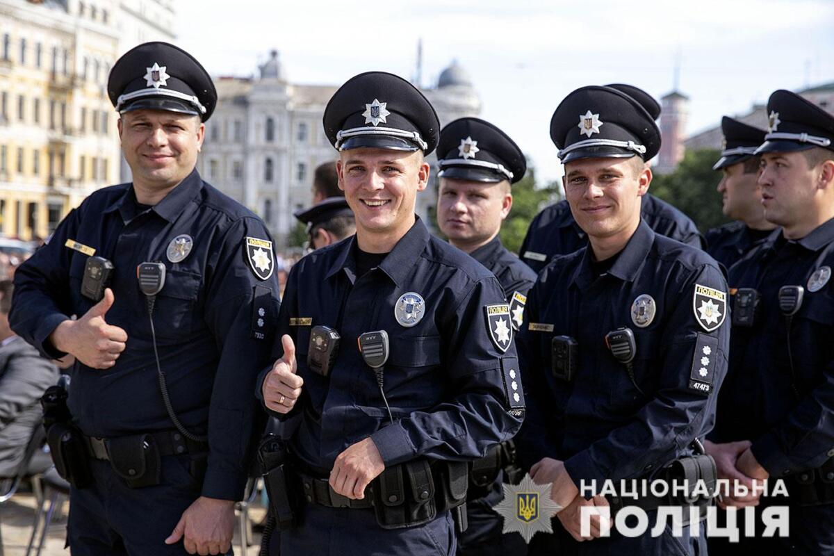 В Україні відзначають День поліцейського офіцера громади: що це за свято