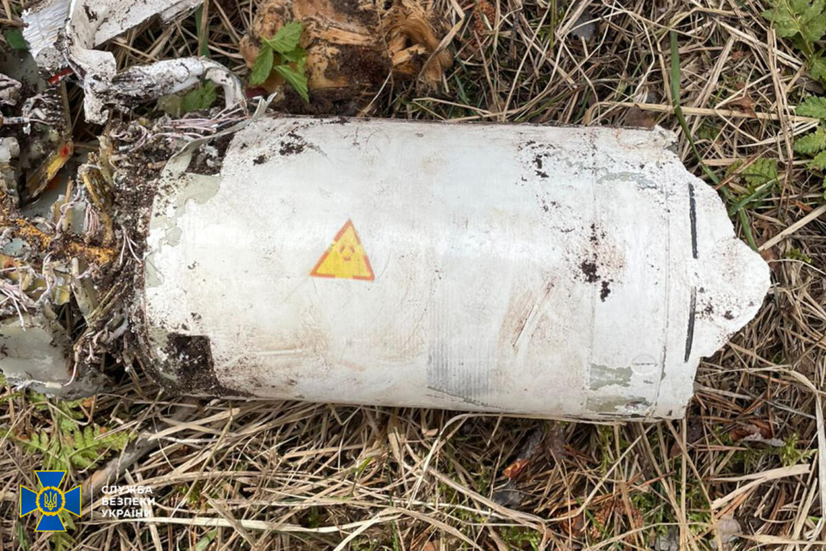 На Чернігівщині зафіксували підвищення радіаційного фону поблизу уламків російського дрона