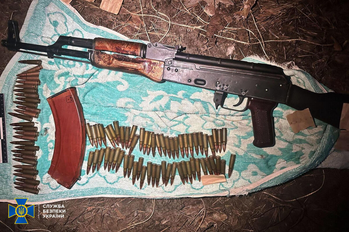 Правоохоронці ліквідували нові спроби налагодити підпільний продаж «трофейної» зброї в Україні