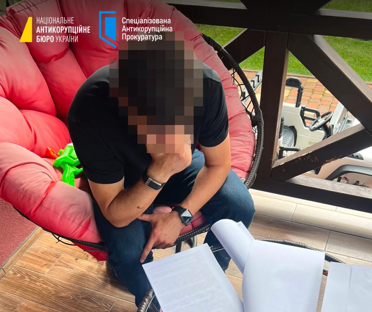 Співробітник СБУ підбурював представника бізнесу до надання хабаря правоохоронцям: що відомо про дії НАБУ та САП
