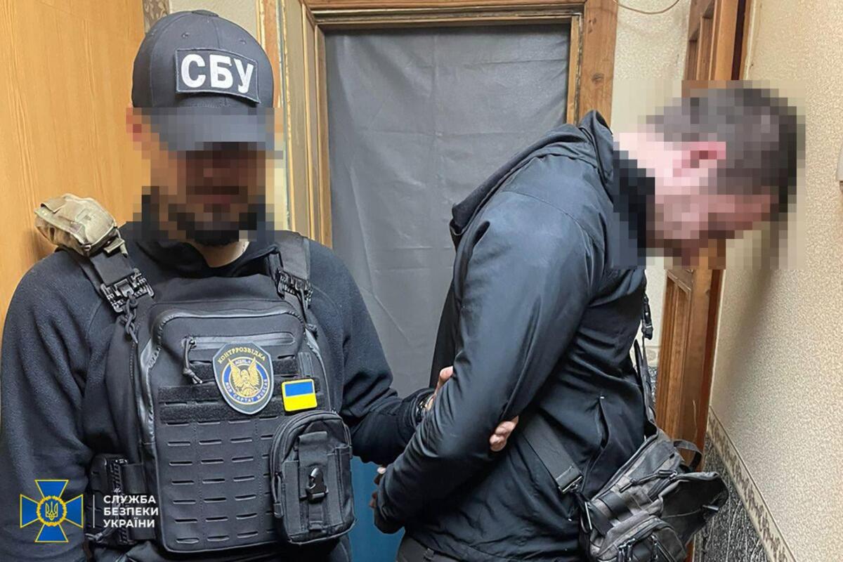 Колишнього «інспектора» окупаційної в’язниці затримали у Херсоні