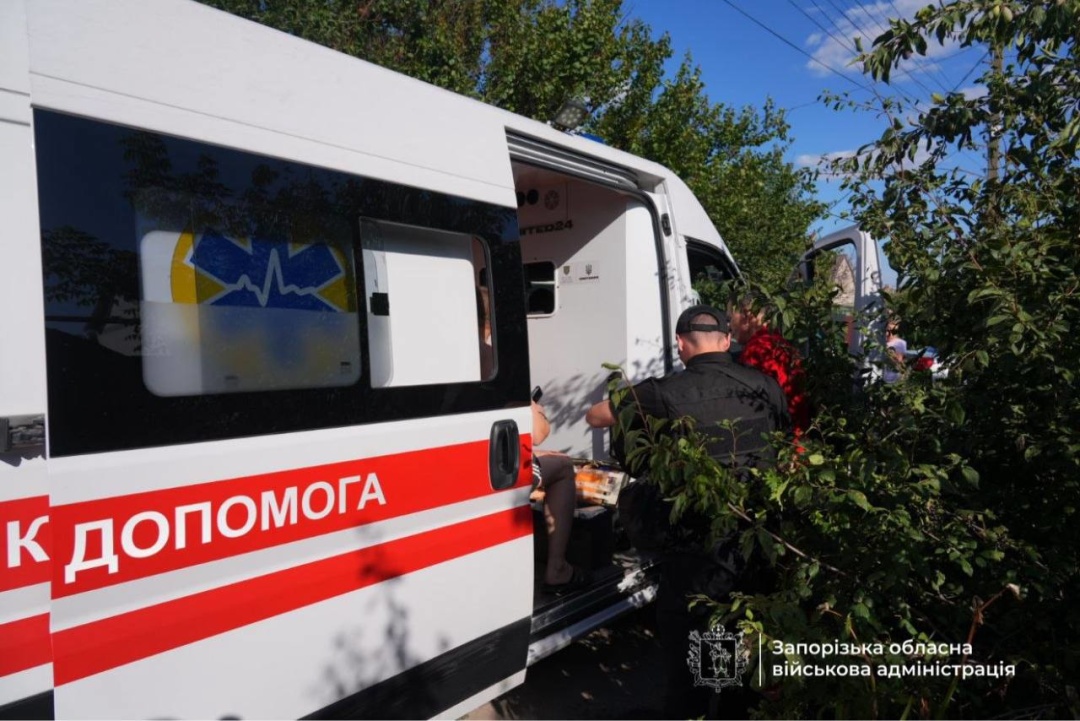 Окупанти атакували КАБами Запоріжжя, є постраждалі