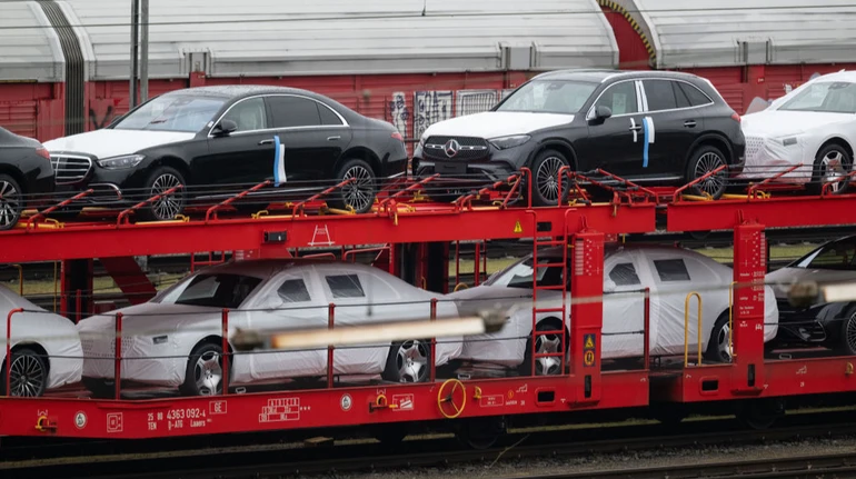 Імпорт легкових авто в Україну цьогоріч скоротився майже на 15%