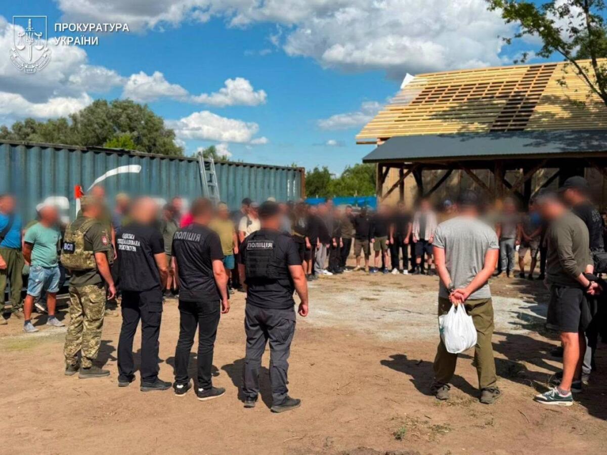 Генпрокурор Кравченко повідомив, що на Одещині викрили злочинні дії командира військової частини: подробиці