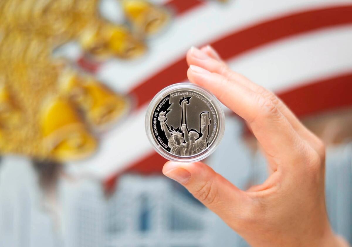 Нацбанк присвятив срібну монету 250-річчю незалежності США