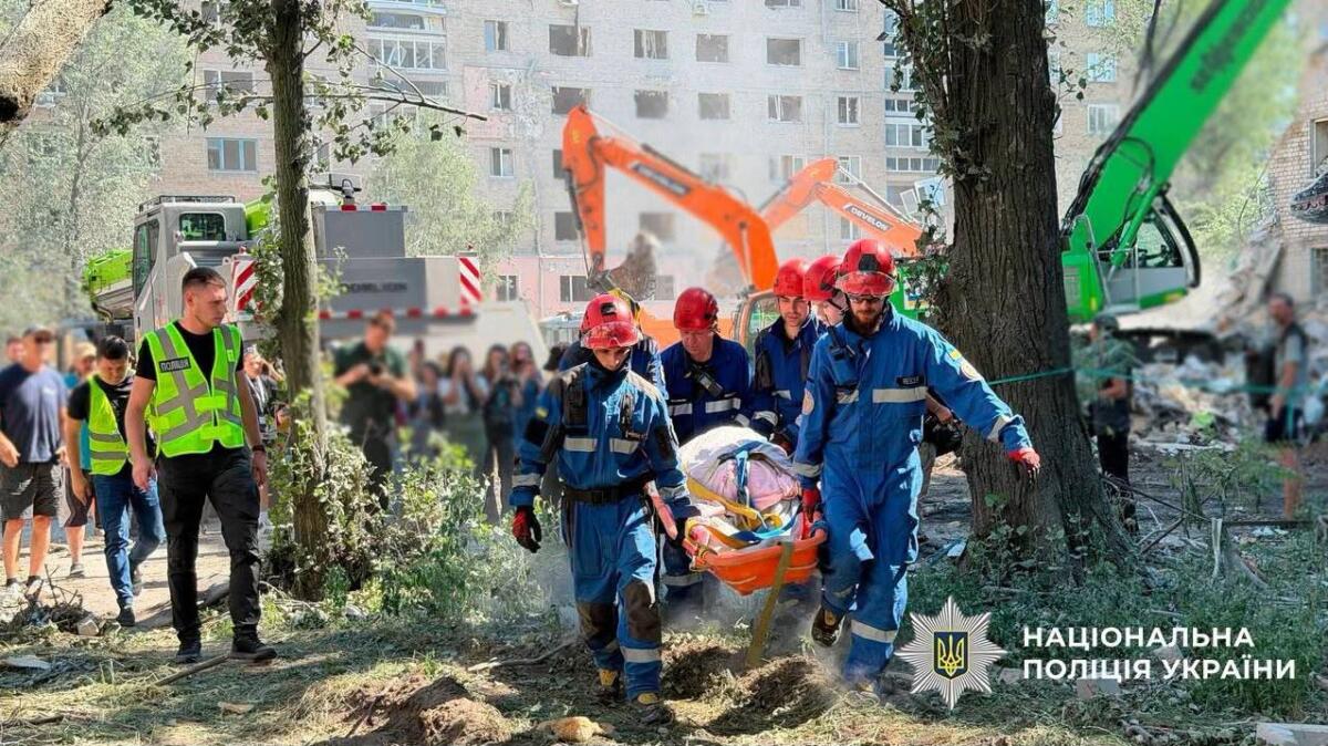 Кількість загиблих внаслідок російської атаки на Київ знову збільшилась