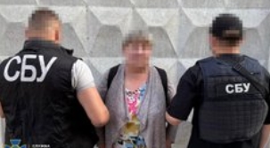 У Хмельницькому за ґрати відправили жінку, яка закликала до заколоту, здала ворогу місце підготовки власного сина та готувала теракт