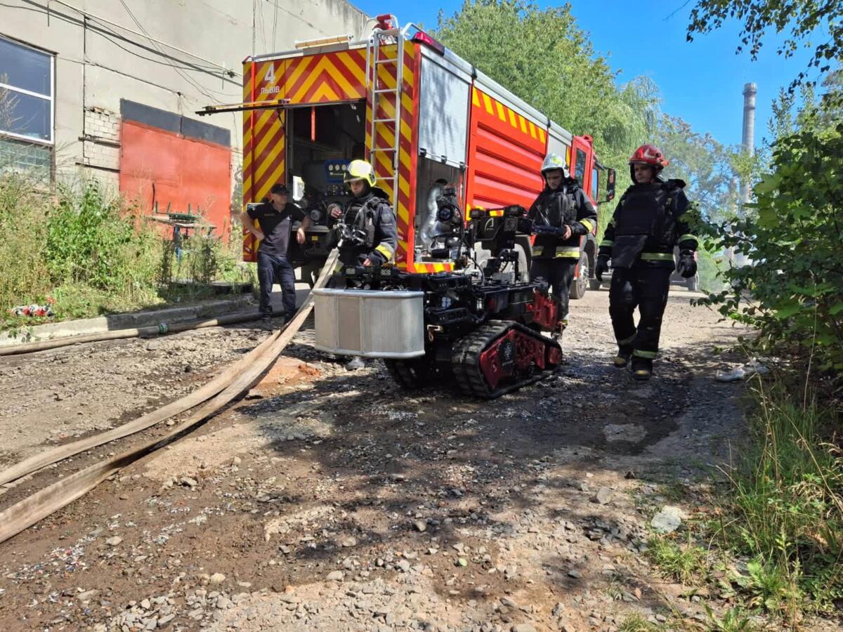 У Львові сталася пожежа, є загиблі та постраждалі
