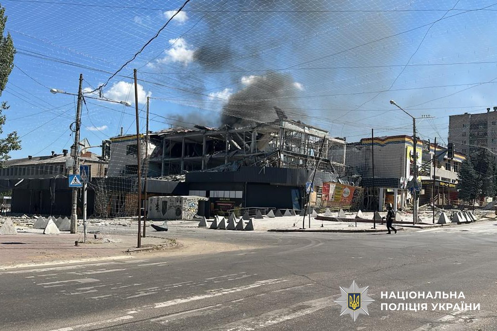 Внаслідок російських ударів на Донеччині загинуло двоє людей, близько 30 осіб поранено